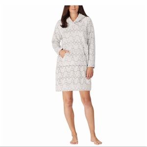 Disney Mickey lounger with Sherpa hood grey XL NWT